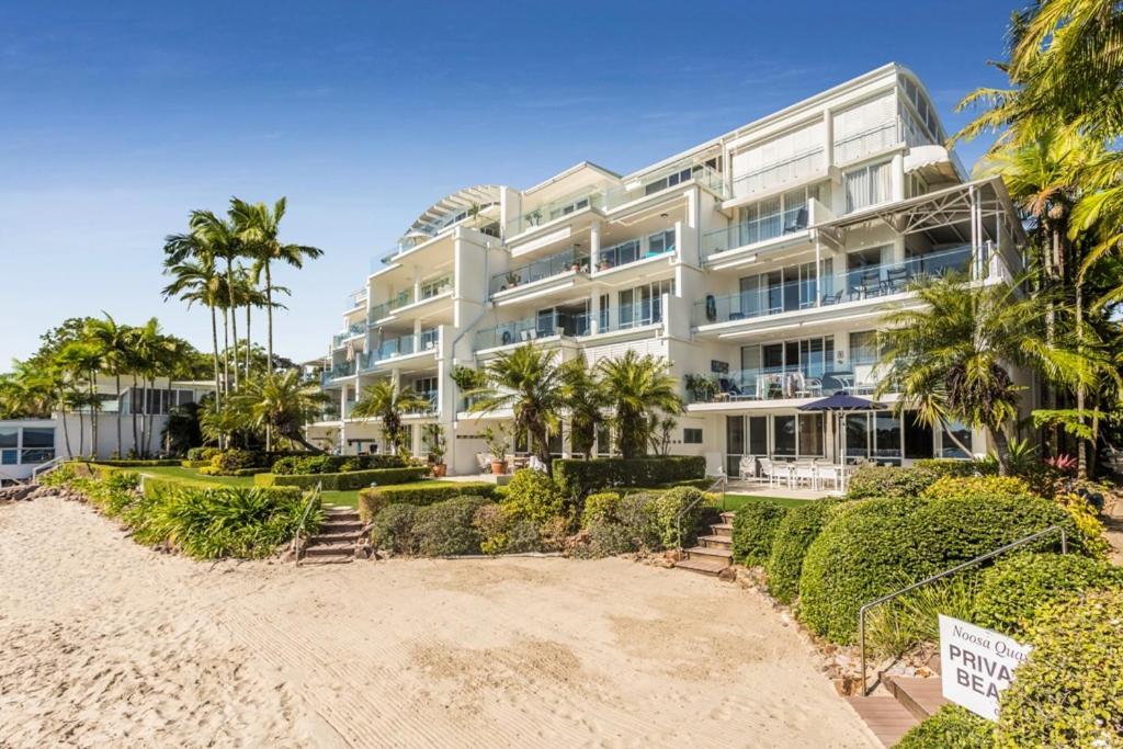 Noosa Quays Waterfront Accomodation エクステリア 写真