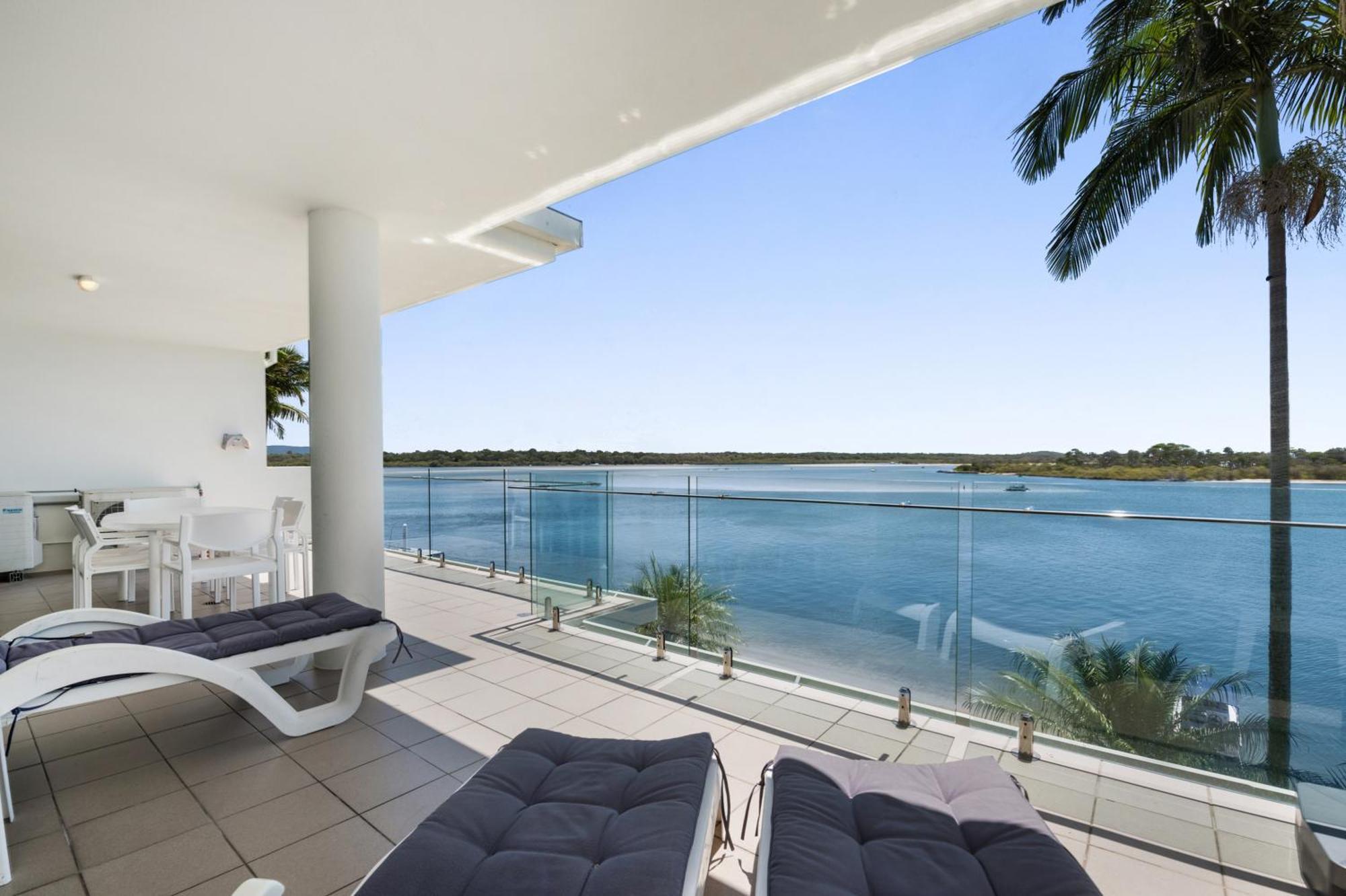 Noosa Quays Waterfront Accomodation エクステリア 写真