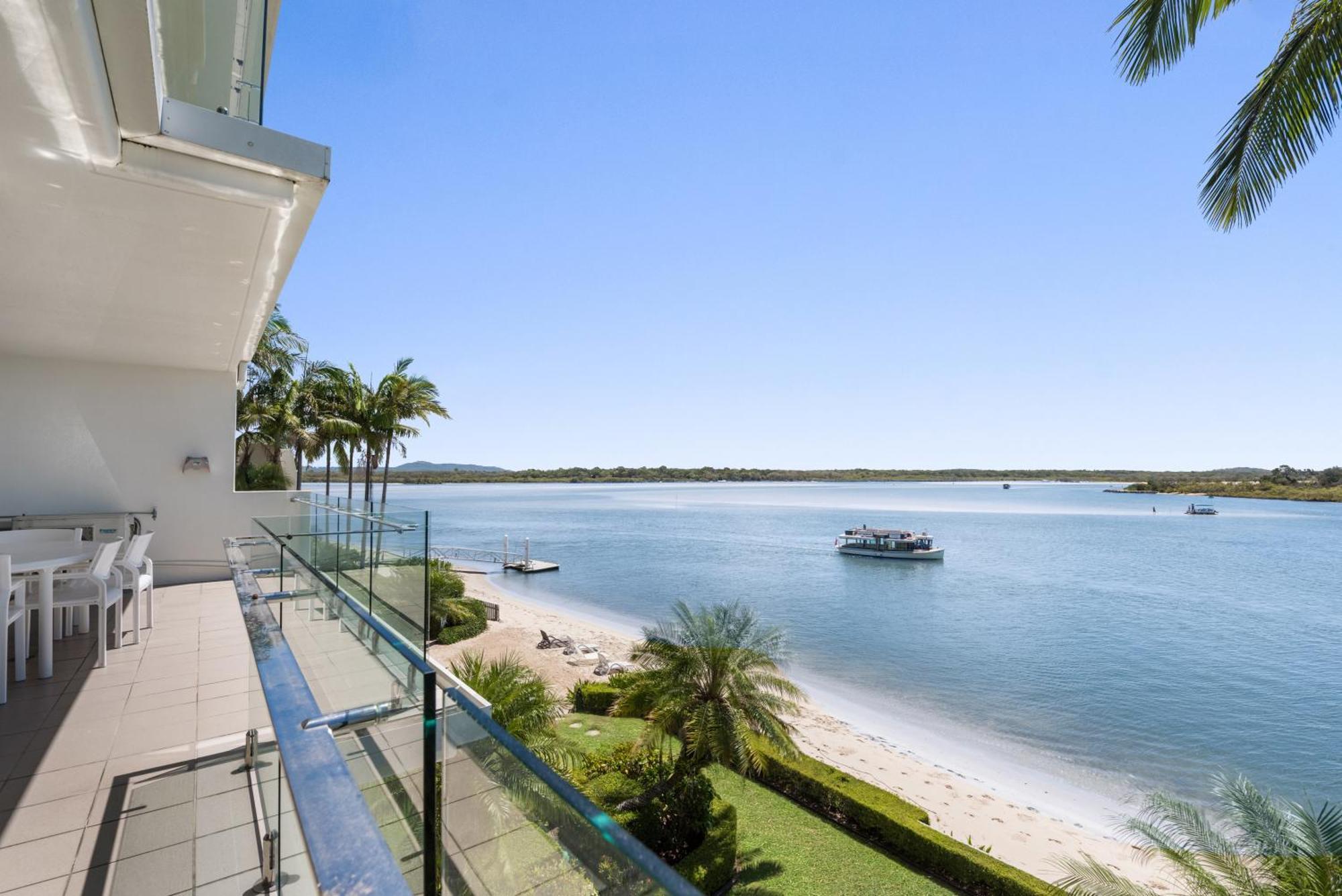 Noosa Quays Waterfront Accomodation エクステリア 写真